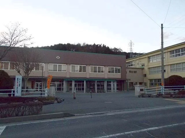 神明小学校まで150m