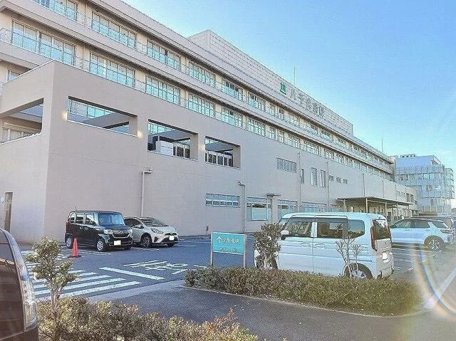 八千代病院まで1300m