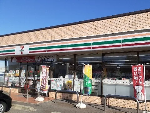 セブンイレブン富山西荒屋店まで350m