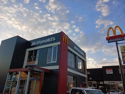 マクドナルド明姫播磨店まで750m