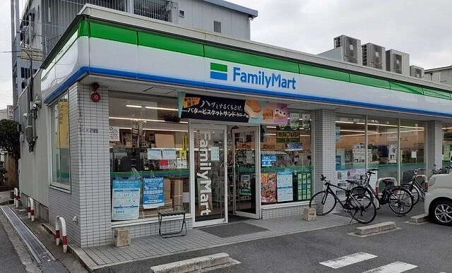 ファミリーマート正雀3丁目店様まで400m