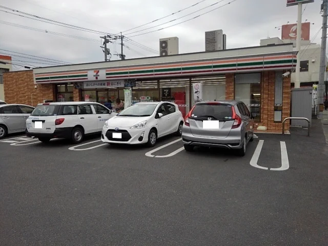 セブンイレブン久留米諏訪野町店まで180m