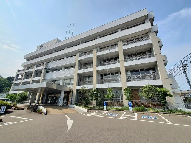 白石市役所まで950m