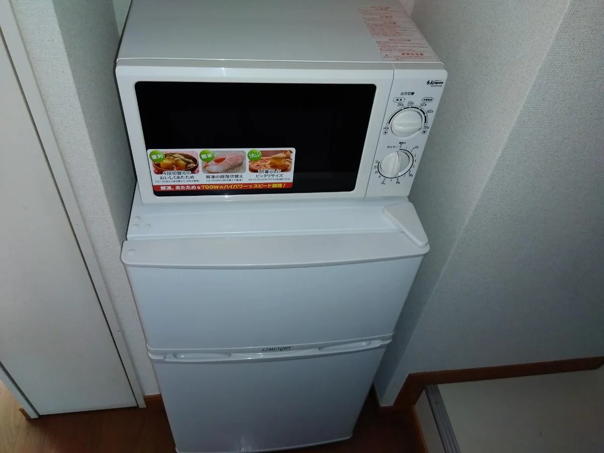 家電（冷蔵庫・電子レンジ）