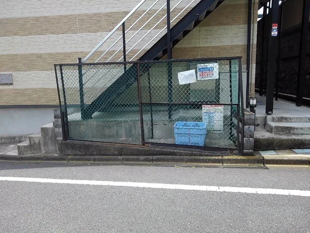 ゴミ捨て場