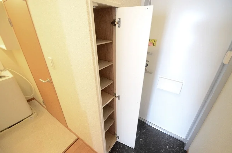 シューズボックス