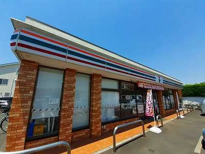 セブンイレブンまで1040m