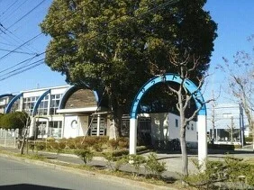 ちびっ子ドームまで300m