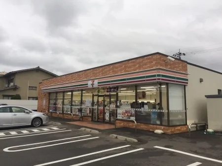 セブンイレブン金沢浅野本町店まで1000m