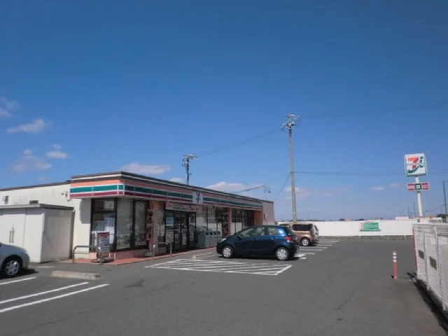 セブンイレブンまで210m