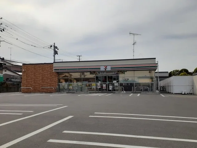 セブンイレブン原町青葉町店まで650m
