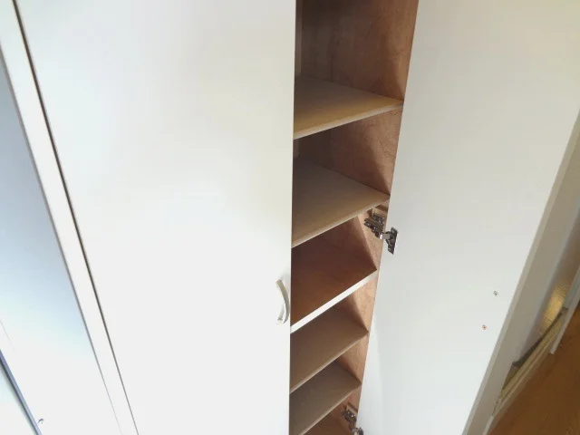 玄関にシューズボックスあり