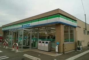 ファミリーマート新潟立仏店まで800m