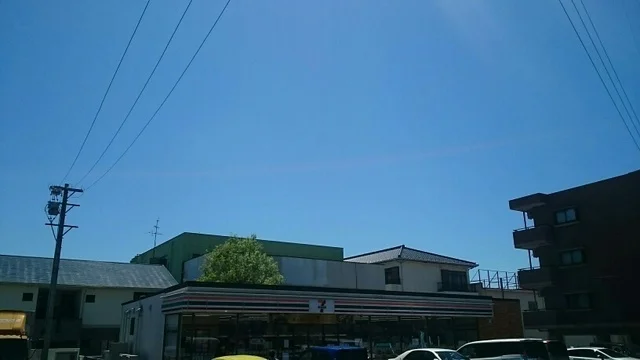 セブンイレブンまで400m