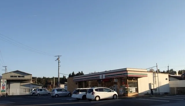 セブンイレブン多賀大社店様まで400m