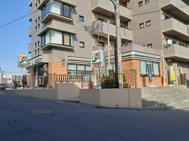 セブンイレブン野崎駅前南店様まで350m