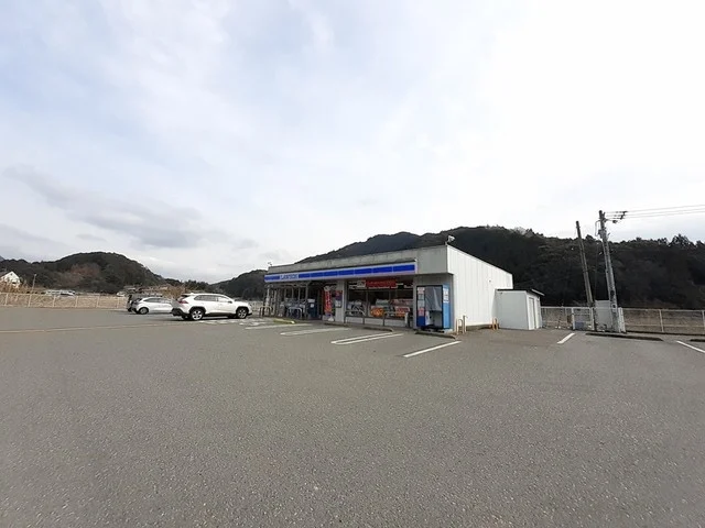 ローソン日高総合運動公園前まで448m