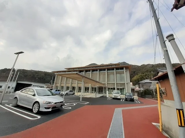 日高村役場まで3244m