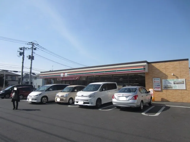 セブンイレブンまで30m