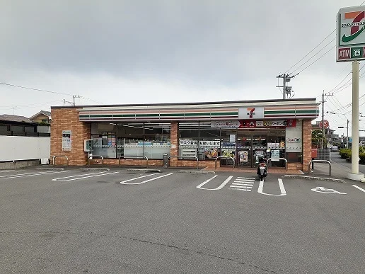 セブンイレブン伊形店まで1000m