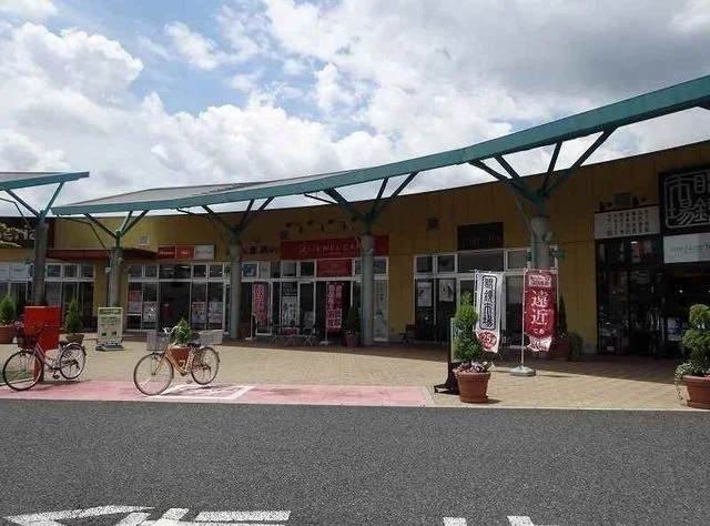 ウニクスまで360m