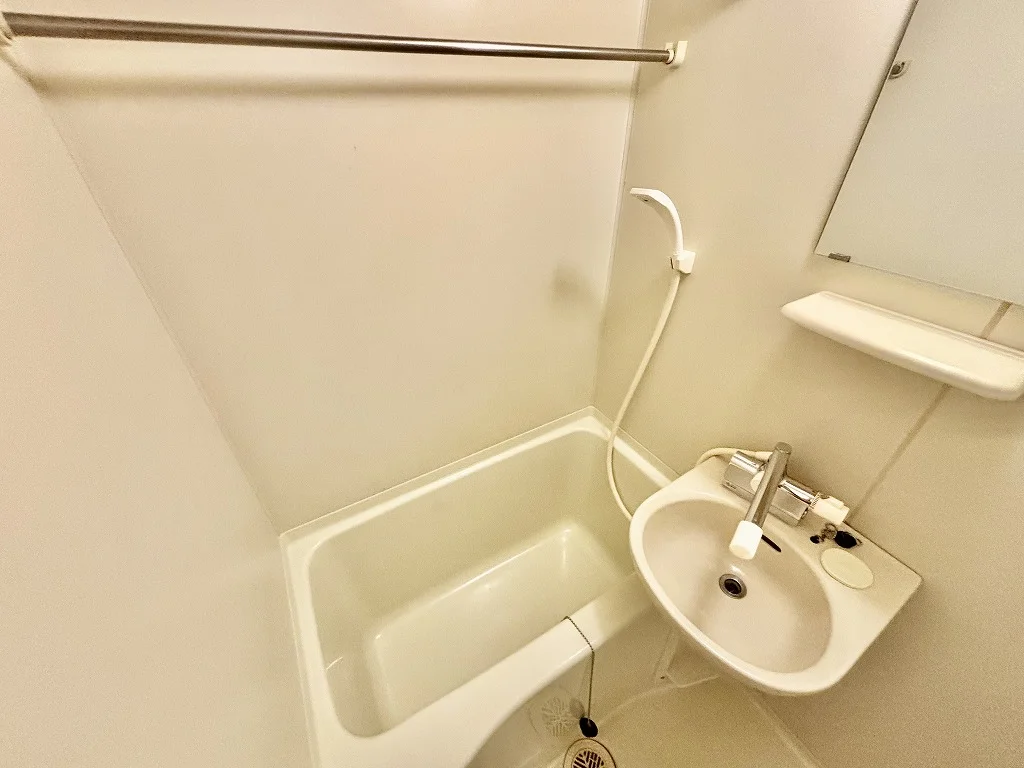 設備・仕様は号室により異なる為、現況を優先いたします。