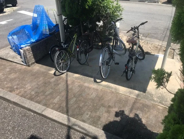 駐輪場・ゴミ捨て場