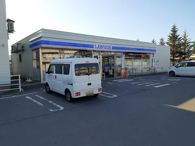 ローソンまで680m