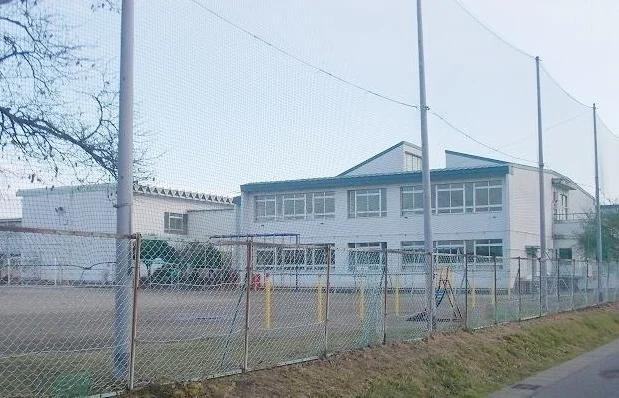 黒沢尻東小学校まで170m