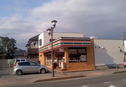 セブンイレブン福島梁川後町店まで550m