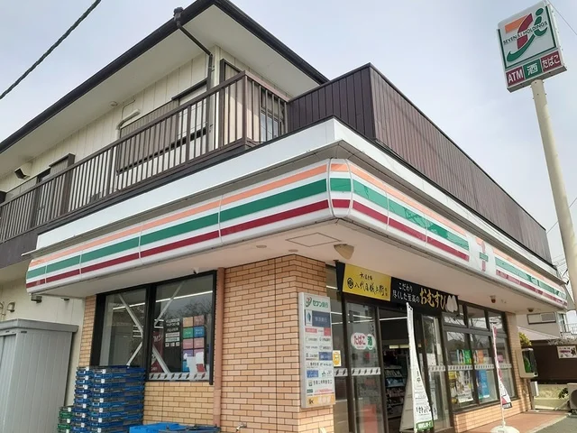 セブンイレブンまで407m