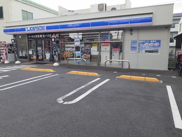 ローソン中川八熊三丁目店まで410m