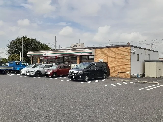 セブンイレブン八日市インター様まで290m