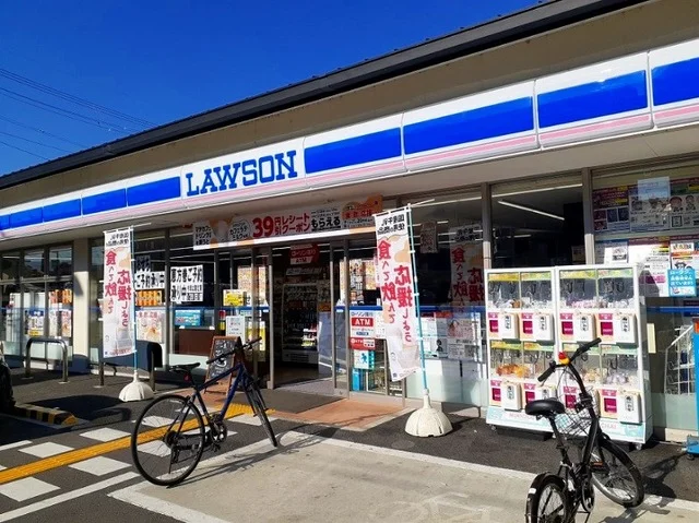 ローソン  九条新千本店まで300m