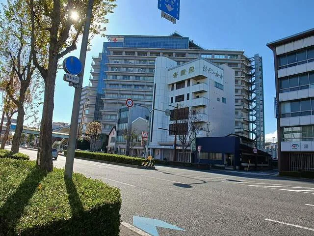 日本赤十字社和歌山医療センターまで2500m