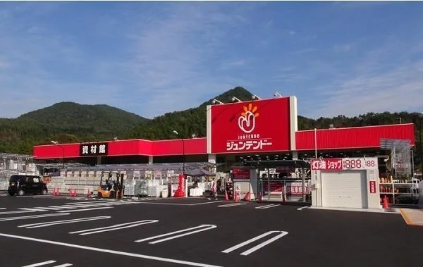 ジュンテンドー安来店まで500m