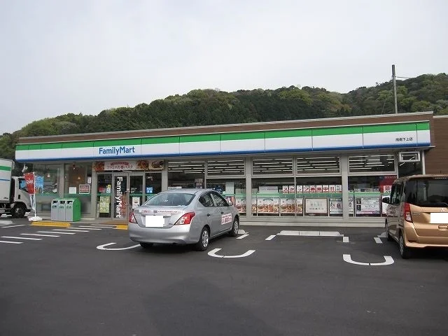ファミリーマート周南下上店まで1100m