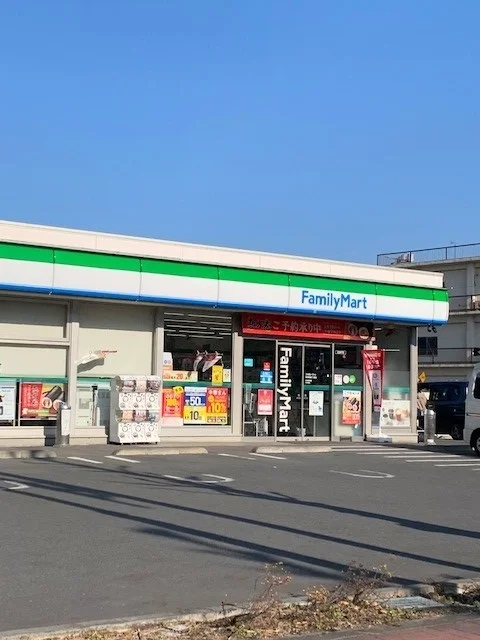ファミリーマート東青梅４丁目店まで190m