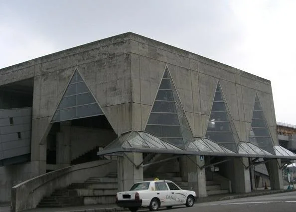 ＪＲ野々市駅まで2100m