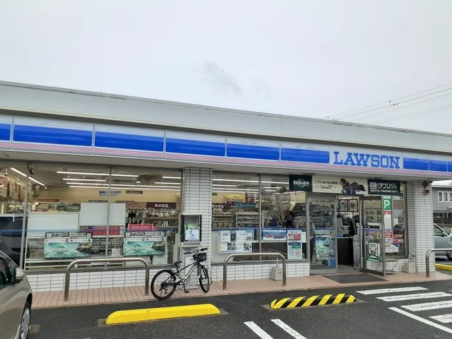 ローソン様まで976m