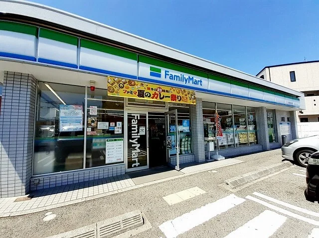 ファミリーマート明石東二見店まで30m