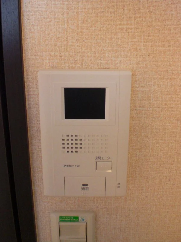 モニター付なので、急な来客でも落ち着いて対応できます。