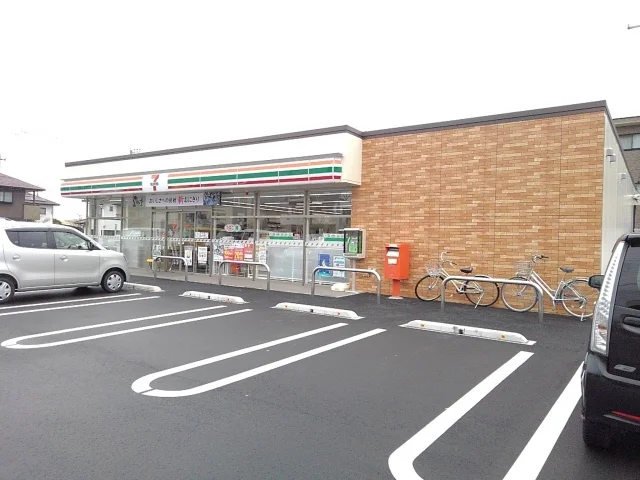 セブンイレブン甲斐中下条店まで200m