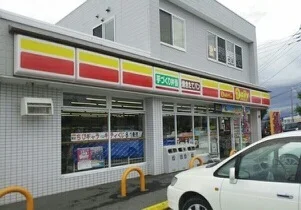 デイリーヤマザキ竜王バイパス店まで350m