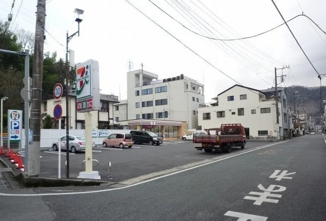 セブンイレブン修善寺駅東店まで240m