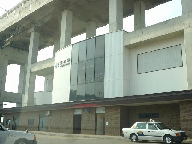 森本駅まで1500m