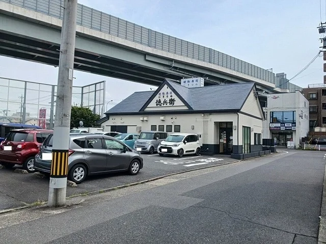 にぎりの徳兵衛まで1200m