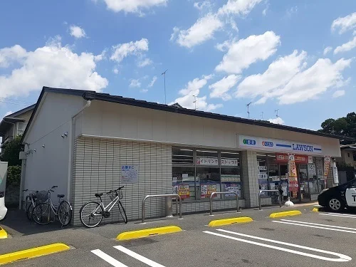 ローソン平野神社前店まで240m