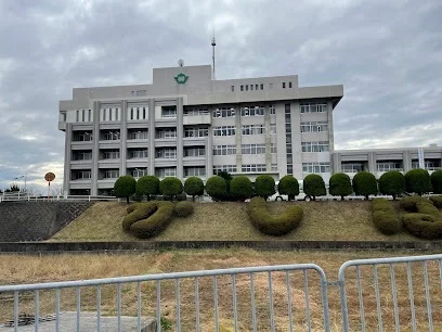 香芝市役所まで1300m