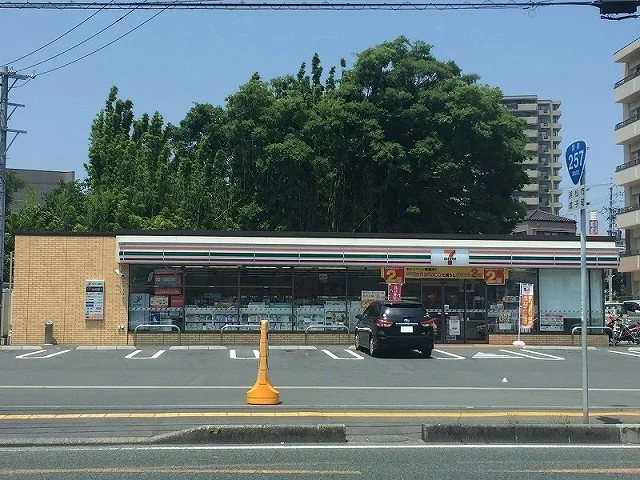 セブンイレブン浜松成子町店まで140m